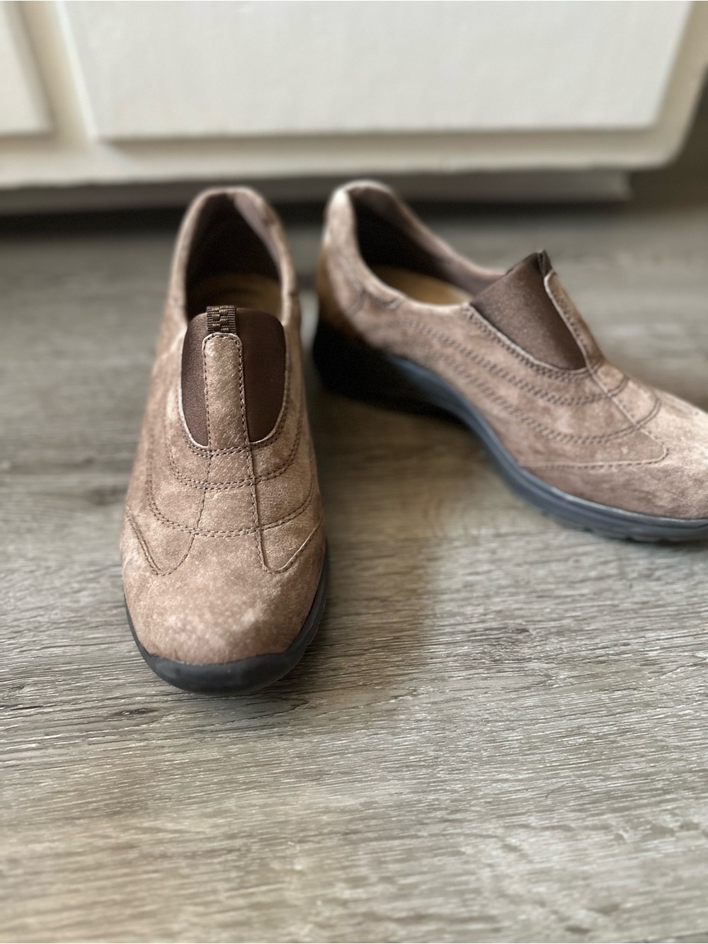 Bass Men's Brown Suede Slip-On Loafers